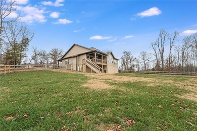 Experience luxury living in this 2022-built home, featuring 3 - photo 32