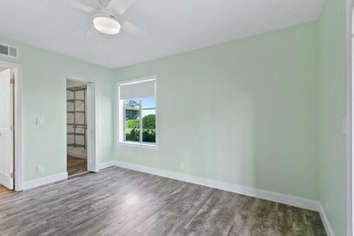 Welcome to Chasewood South! Step inside this beautifully - photo 11