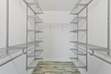 Welcome to Chasewood South! Step inside this beautifully - photo 12