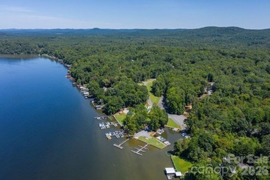 Escape to the lake in this stunning, newly constructed 3-bedroom - photo 13