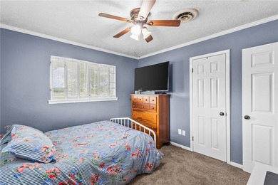 What a darling home in a very desired neighborhood! 3/2/2 with 2 - photo 22