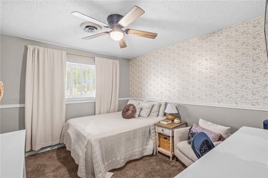 What a darling home in a very desired neighborhood! 3/2/2 with 2 - photo 24