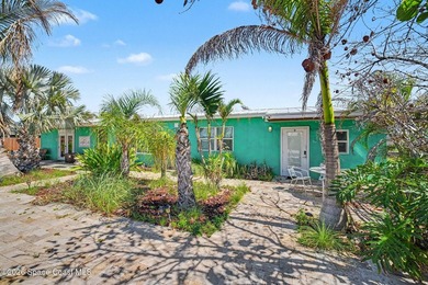 PHENOMENAL INVESTMENT OPPORTUNITY ONLY A FEW STEPS TO THE - photo 3