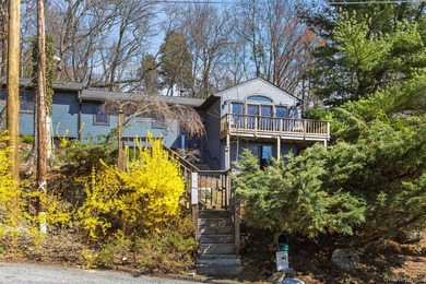 Welcome to your perfect summer escape located on a very private - photo 1
