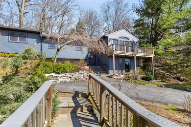 Welcome to your perfect summer escape located on a very private - photo 2