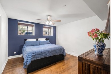 Natural light pours into this 2-bedroom, 2-bathroom English - photo 12