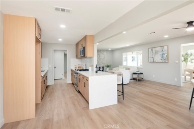 Welcome to 1312 Fairplain Avenue in North Whittier, a - photo 13