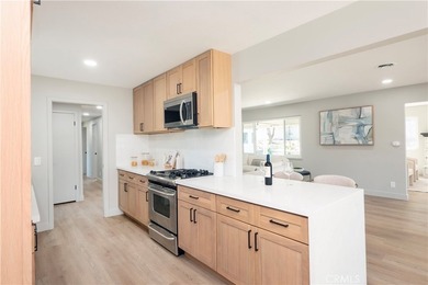 Welcome to 1312 Fairplain Avenue in North Whittier, a - photo 15