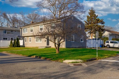 This Hi-Ranch Just Shy Of 2200 Interior Square Feet All Redone - photo 5