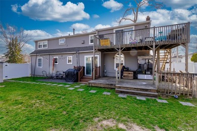 This Hi-Ranch Just Shy Of 2200 Interior Square Feet All Redone - photo 7