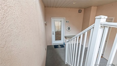 Lake life feels effortless at Emerald Bay. This 3-bedroom - photo 42