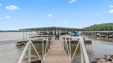 Lake life feels effortless at Emerald Bay. This 3-bedroom - photo 49