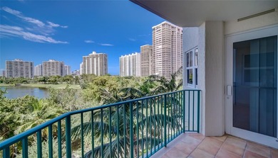 (private lake, pond, coastal) Condo For Sale in Aventura Florida
