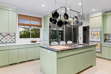 Positioned on one of the most coveted oceanfront lanes in - photo 15