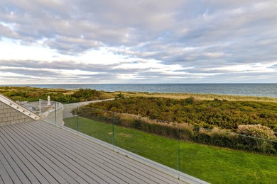 Positioned on one of the most coveted oceanfront lanes in - photo 21