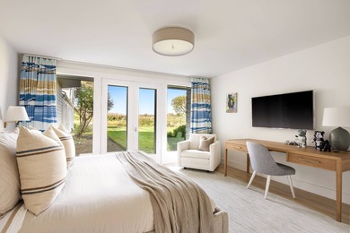 Positioned on one of the most coveted oceanfront lanes in - photo 26