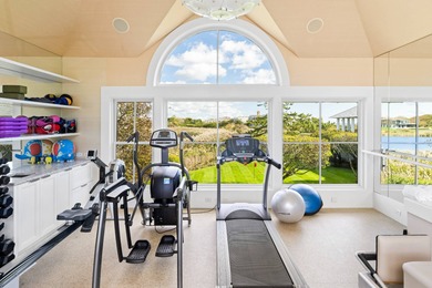 Positioned on one of the most coveted oceanfront lanes in - photo 28