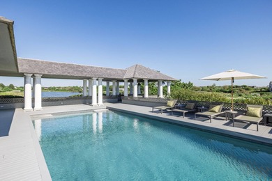Positioned on one of the most coveted oceanfront lanes in - photo 34