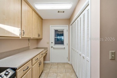 Desirable one-level condo on Lady's Island offering captivating - photo 25
