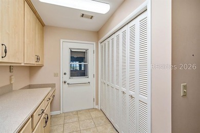 Desirable one-level condo on Lady's Island offering captivating - photo 26