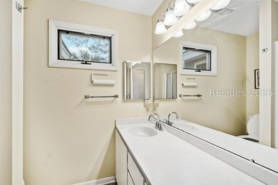 Desirable one-level condo on Lady's Island offering captivating - photo 31