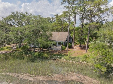 Desirable one-level condo on Lady's Island offering captivating - photo 45