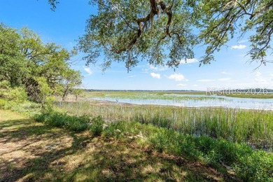 Desirable one-level condo on Lady's Island offering captivating - photo 47