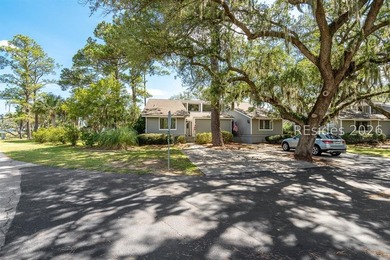 Desirable one-level condo on Lady's Island offering captivating - photo 48