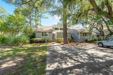 Desirable one-level condo on Lady's Island offering captivating - photo 49