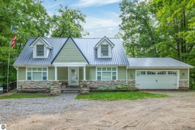 Negaunee Lake Home For Sale in Evart Michigan