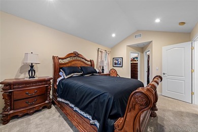 Welcome to 3 Lido Pkwy - a charming and well-maintained home - photo 16