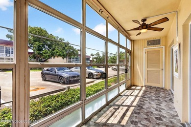 Enjoy easy Florida living in this charming first floor - photo 16