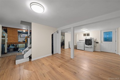 Welcome to 3 Lido Pkwy - a charming and well-maintained home - photo 24