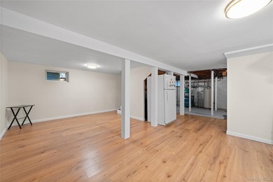 Welcome to 3 Lido Pkwy - a charming and well-maintained home - photo 25