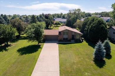 Well-maintained 3-bedroom, 2-bath quad-level home set on a - photo 34