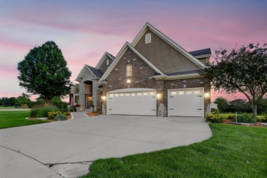 Welcome to luxury living in the highly sought after Whitetail - photo 8