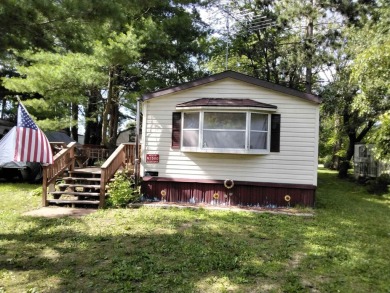 Puckaway Lake Home For Sale in Montello Wisconsin