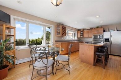 This spectacular 3 family with incredible ocean views is perfect - photo 12