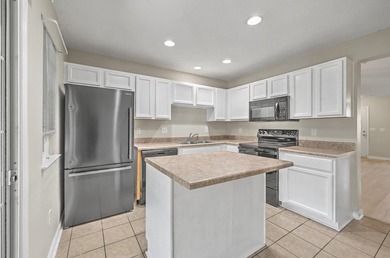 Back on market at no fault to seller. Inspection in hand and - photo 13