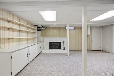 Welcome to this well-maintained 1,540 SQFT ranch offering 3 - photo 23