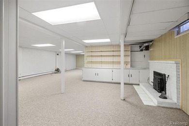 Welcome to this well-maintained 1,540 SQFT ranch offering 3 - photo 24