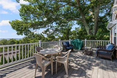 This spectacular 3 family with incredible ocean views is perfect - photo 25