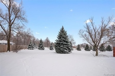 Welcome to this well-maintained 1,540 SQFT ranch offering 3 - photo 31