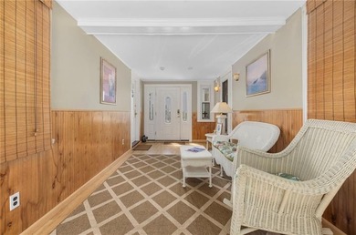 This spectacular 3 family with incredible ocean views is perfect - photo 32