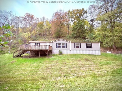 Lake Home For Sale in Charleston, West Virginia