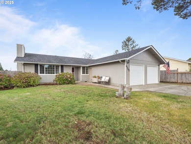 Siuslaw River Home For Sale in Florence Oregon