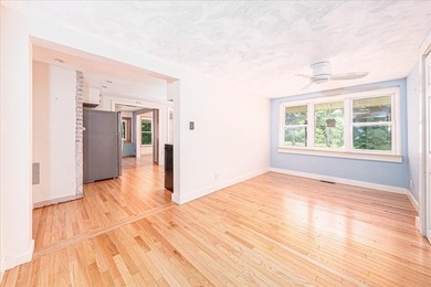 Welcome to the shore. This magical waterfront space is waiting - photo 11
