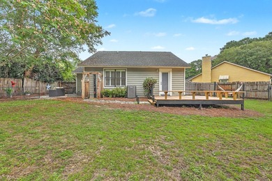 Set on a peaceful cul-de-sac in Mt. Pleasant, 1453 Cypress Court - photo 35