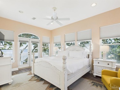 39 Mariner Lane is for the discerning buyer. Newly renovated by - photo 47