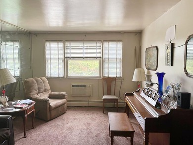 Beautiful Brick Duplex conveniently located close to Bus Stop - photo 4